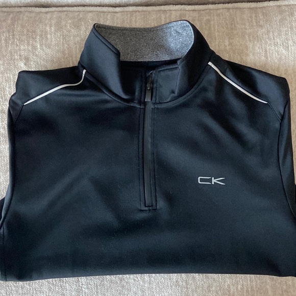 Calvin Klein Other - Calvin Klein black pullover in a size large.